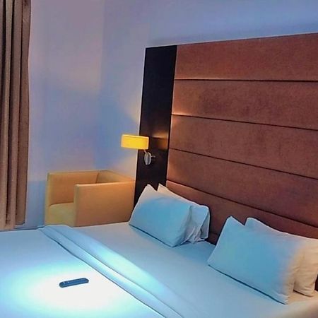 לקי Axor Hotel & Suites מראה חיצוני תמונה